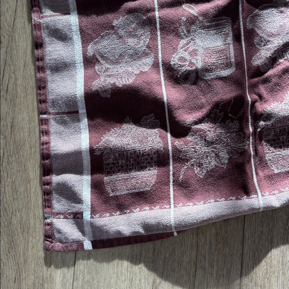 Cottagecore Patterned Table Cloth - Picture 2 of 7